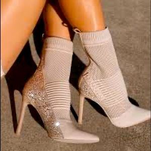 Steve Madden Maxwelle Blush Rhinestone 
